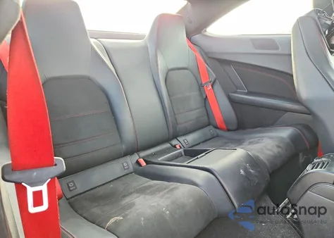 2013 Mercedes-Benz C 250 из США, поврежденный, VIN WDDGJ4HB1DG046576
